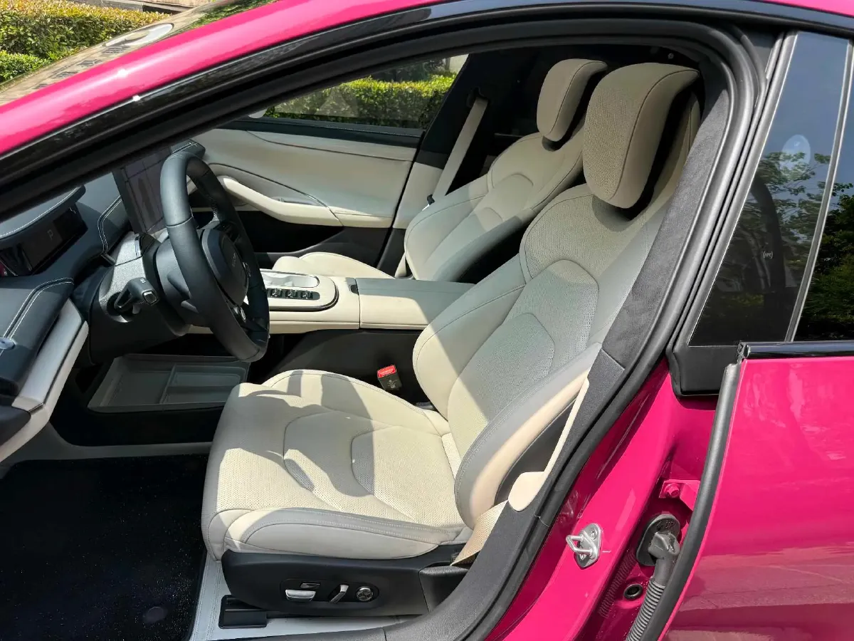 2024 MI SU7 BEV 101KWH,autocango,china used car exporter,china ev exporter,chinese used car exporter,chinese used ev exporter