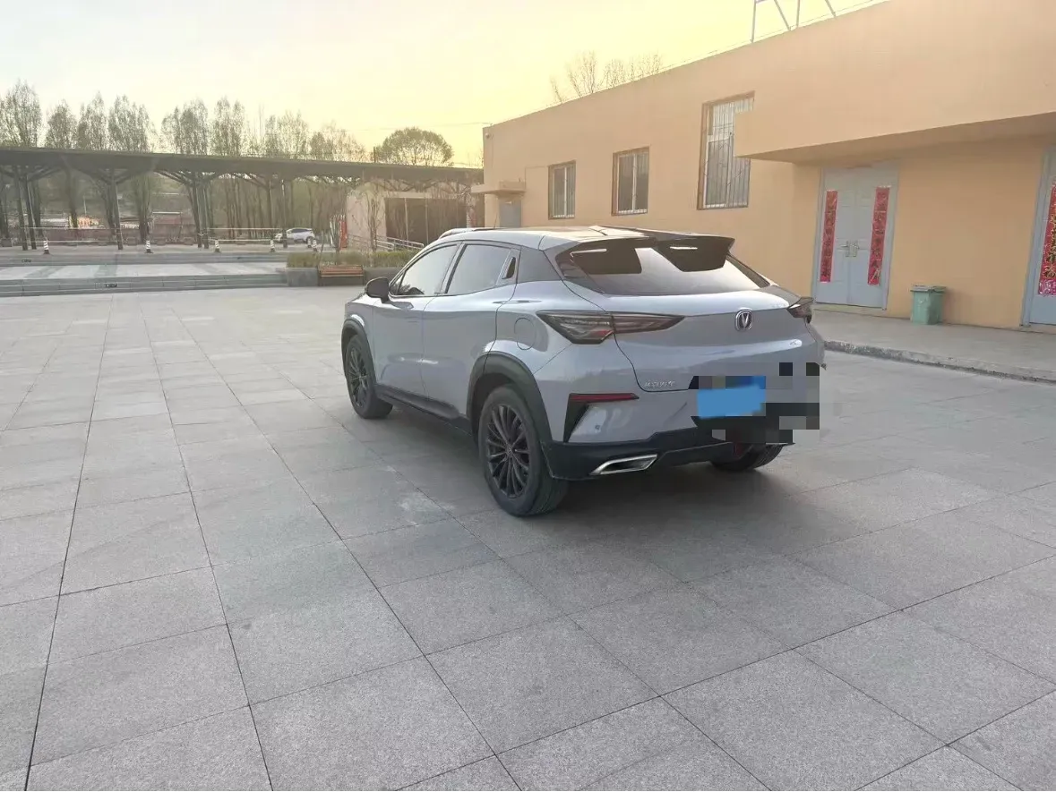 2021 ChangAn UNI-T 1.5T 180HP L4 7DCT,autocango,china used car exporter,china ev exporter,chinese used car exporter,chinese used ev exporter