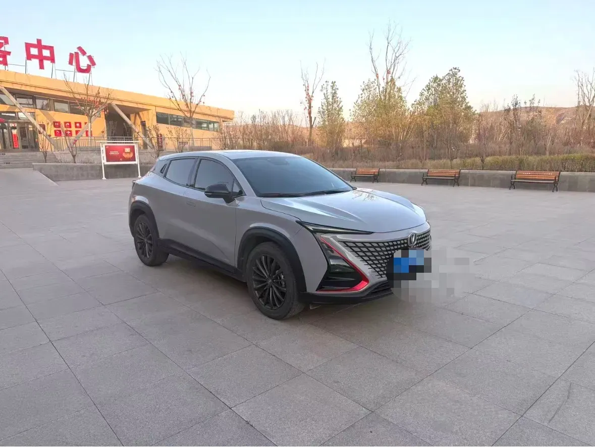 2021 ChangAn UNI-T 1.5T 180HP L4 7DCT,autocango,china used car exporter,china ev exporter,chinese used car exporter,chinese used ev exporter