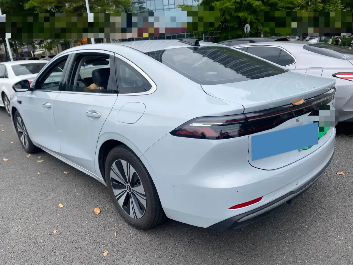 2025 Geely Galaxy A7 1.5L 112HP L4 1DHT PHEV,autocango,china used car exporter,china ev exporter,chinese used car exporter,chinese used ev exporter