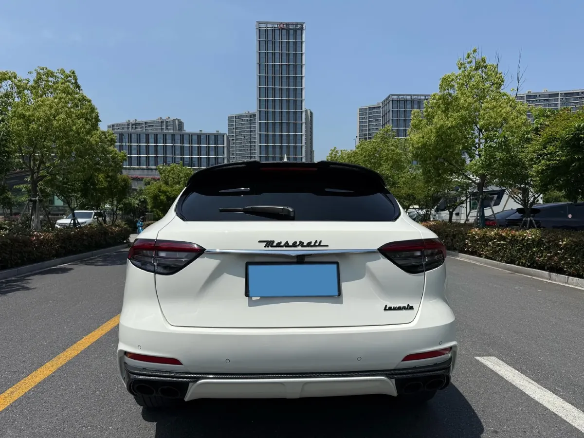 2021 Maserati Levante 3.0T 350HP V6 8AT,autocango,china used car exporter,china ev exporter,chinese used car exporter,chinese used ev exporter