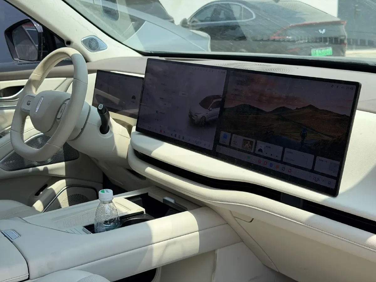 2025 WEY BlueMountain 1.5T 170HP L4 4DHT PHEV 44.5KWH,autocango,china used car exporter,china ev exporter,chinese used car exporter,chinese used ev exporter