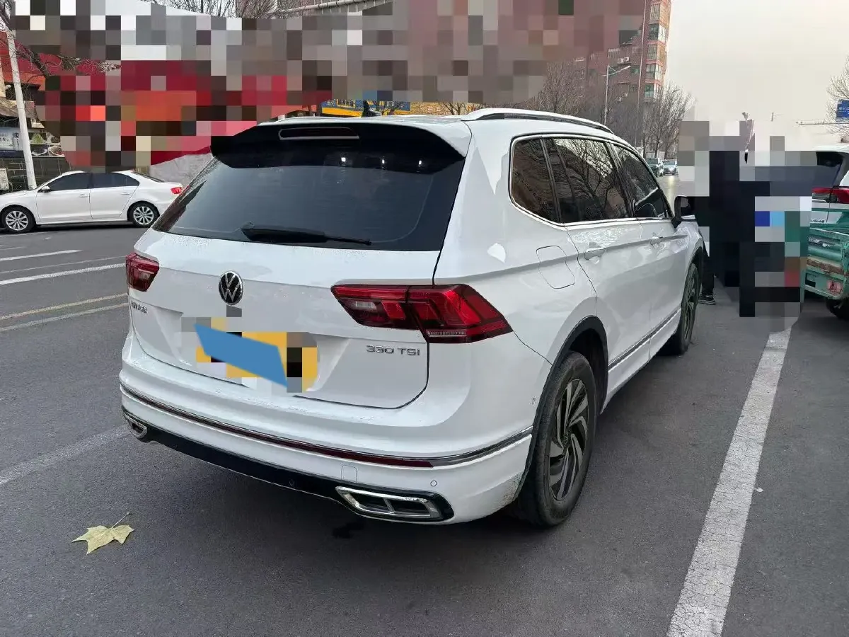 2024 Volkswagen Tiguan L 2.0T 186HP L4 7DCT,autocango,china used car exporter,china ev exporter,chinese used car exporter,chinese used ev exporter
