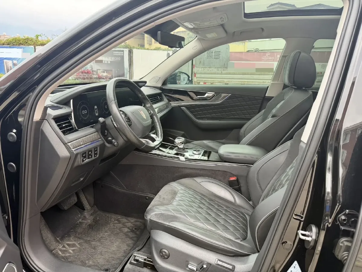 2019 HongQi HS5 2.0T 224HP L4 6AT,autocango,china used car exporter,china ev exporter,chinese used car exporter,chinese used ev exporter