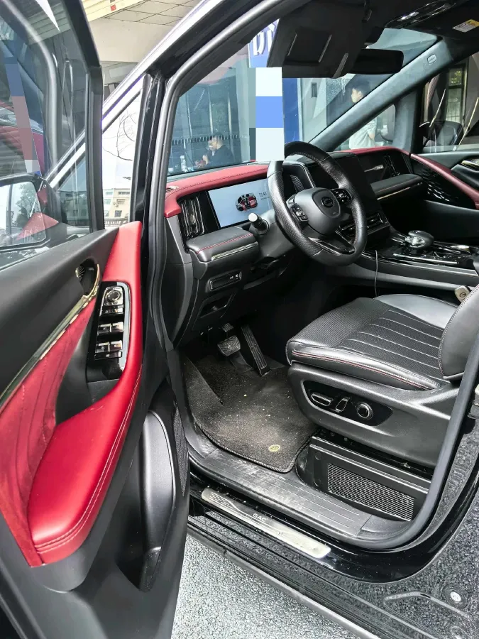 2024 GAC Trumpchi M8 2.0T 190HP L4 E-CVT Hybrid,autocango,china used car exporter,china ev exporter,chinese used car exporter,chinese used ev exporter