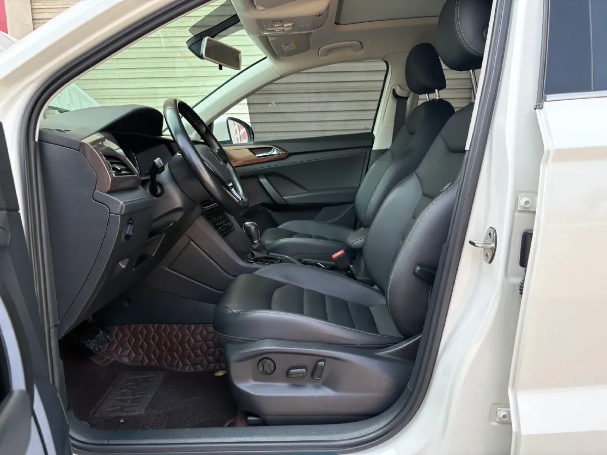 2021 Volkswagen Tharu 1.4T 150HP L4 7DCT,autocango,china used car exporter,china ev exporter,chinese used car exporter,chinese used ev exporter