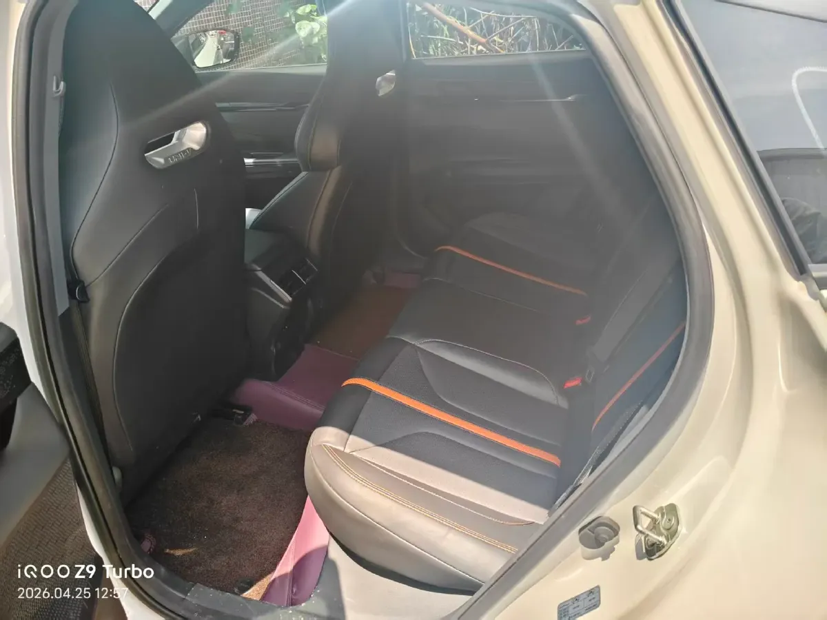 2024 ChangAn UNI-V 1.5T 188HP L4 7DCT,autocango,china used car exporter,china ev exporter,chinese used car exporter,chinese used ev exporter