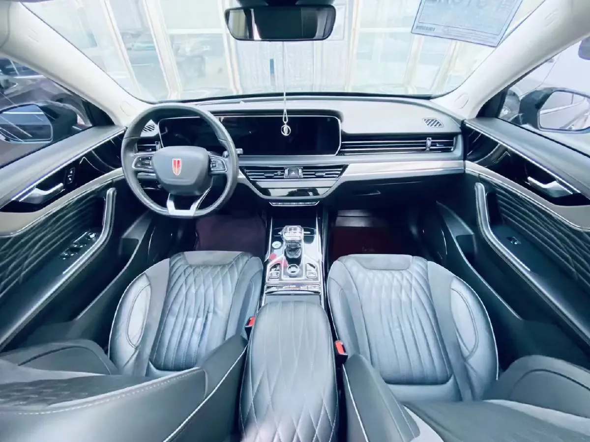 2022 HongQi HS5 2.0T 224HP L4 6AT,autocango,china used car exporter,china ev exporter,chinese used car exporter,chinese used ev exporter