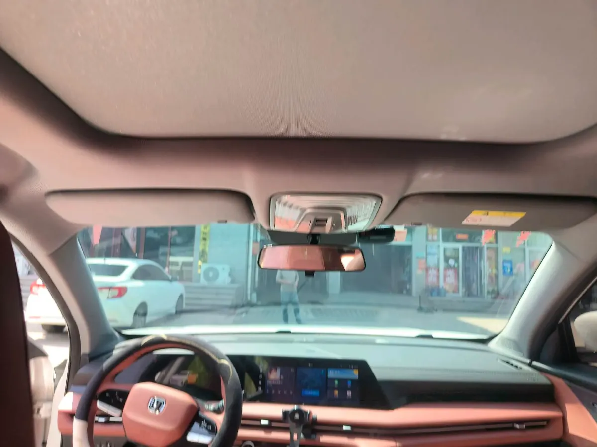 2023 ChangAn CS75 Plus 2.0T 233HP L4 8AT,autocango,china used car exporter,china ev exporter,chinese used car exporter,chinese used ev exporter