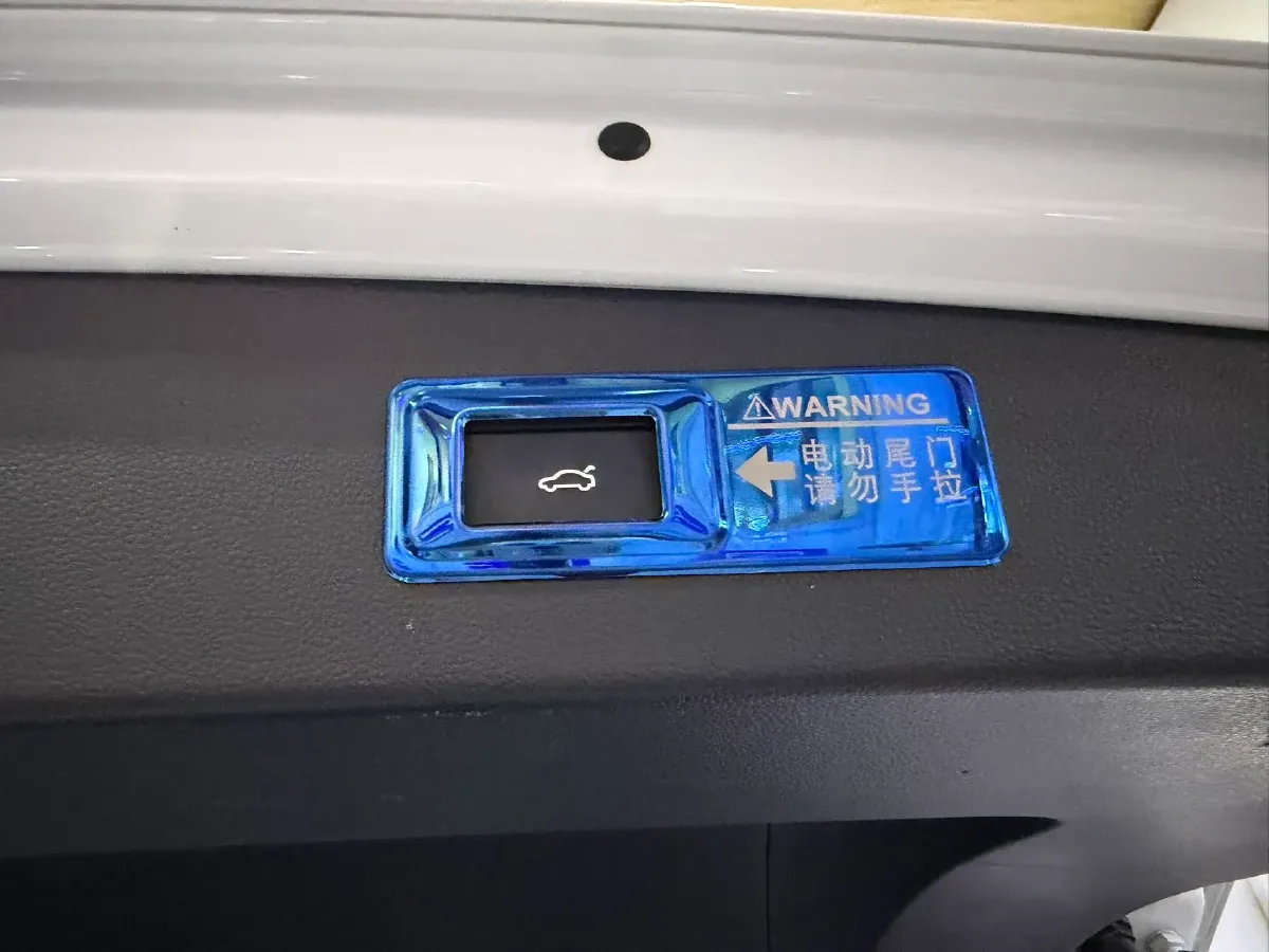 2024 Volkswagen Tiguan L 2.0T 186HP L4 7DCT,autocango,china used car exporter,china ev exporter,chinese used car exporter,chinese used ev exporter