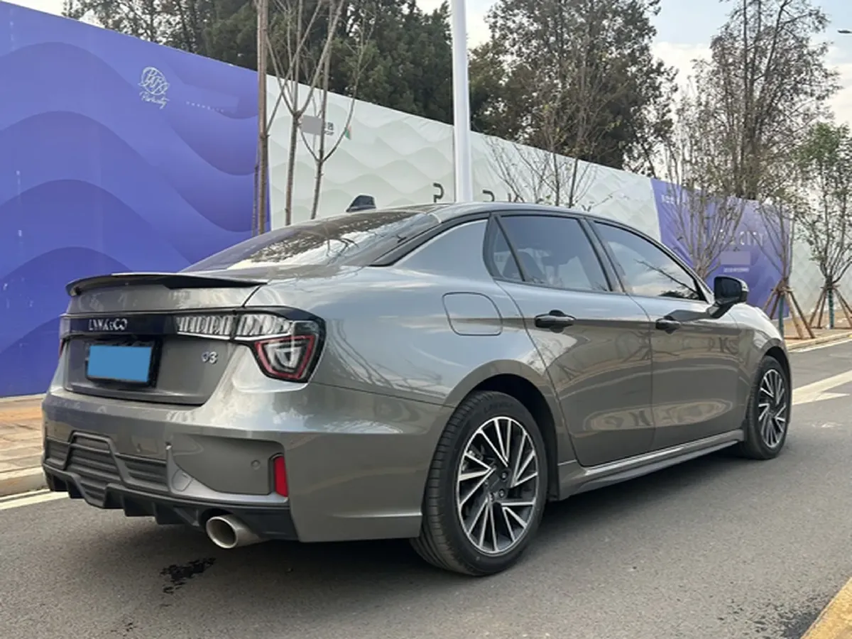 2022 LYNK&CO 03 2.0T 190HP L4 7DCT,autocango,china used car exporter,china ev exporter,chinese used car exporter,chinese used ev exporter