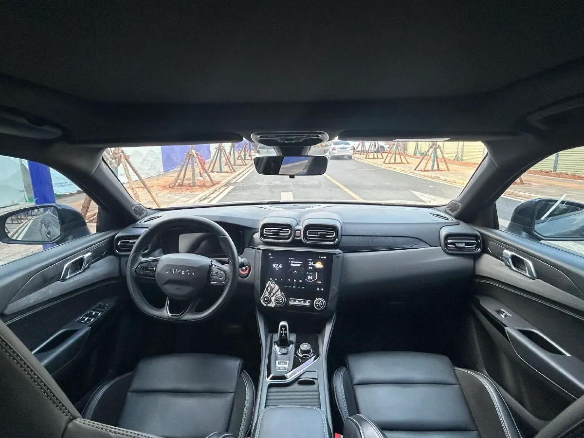 2022 LYNK&CO 03 2.0T 190HP L4 7DCT,autocango,china used car exporter,china ev exporter,chinese used car exporter,chinese used ev exporter