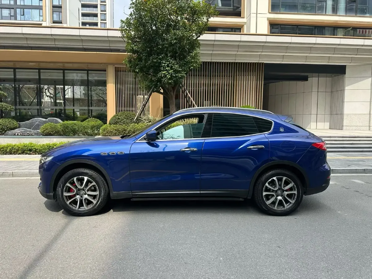 2018 Jaguar XJ 3.0T 340HP V6 8AT,autocango,china used car exporter,china ev exporter,chinese used car exporter,chinese used ev exporter