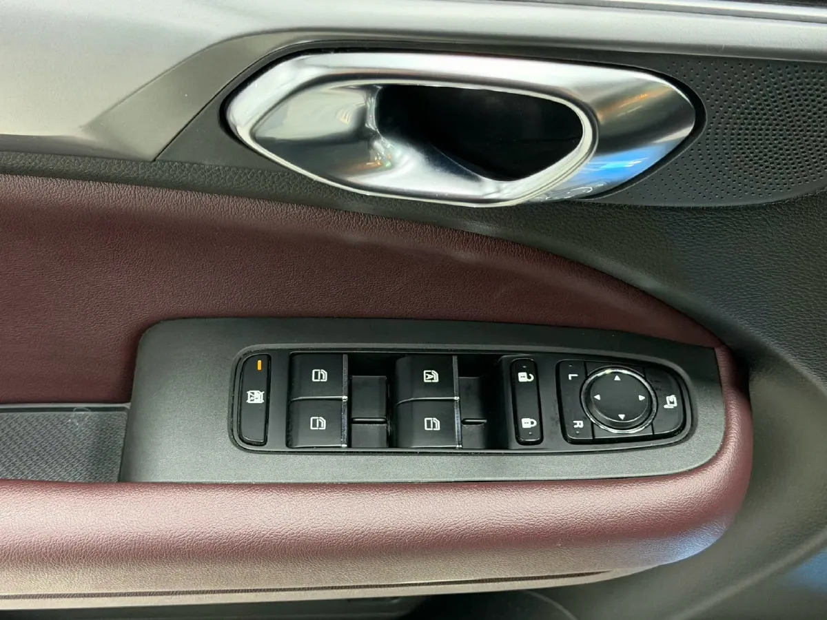 2021 GAC Trumpchi M6 1.5T 169HP L4 6AT,autocango,china used car exporter,china ev exporter,chinese used car exporter,chinese used ev exporter