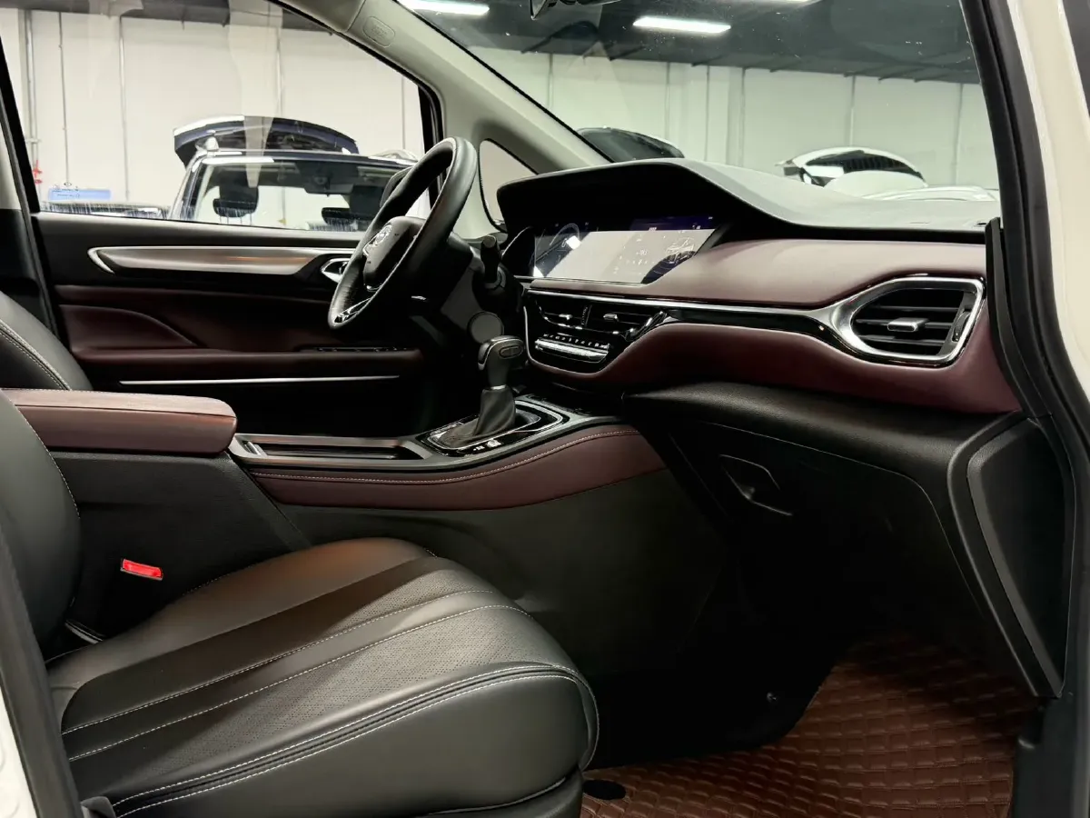 2021 GAC Trumpchi M6 1.5T 169HP L4 6AT,autocango,china used car exporter,china ev exporter,chinese used car exporter,chinese used ev exporter