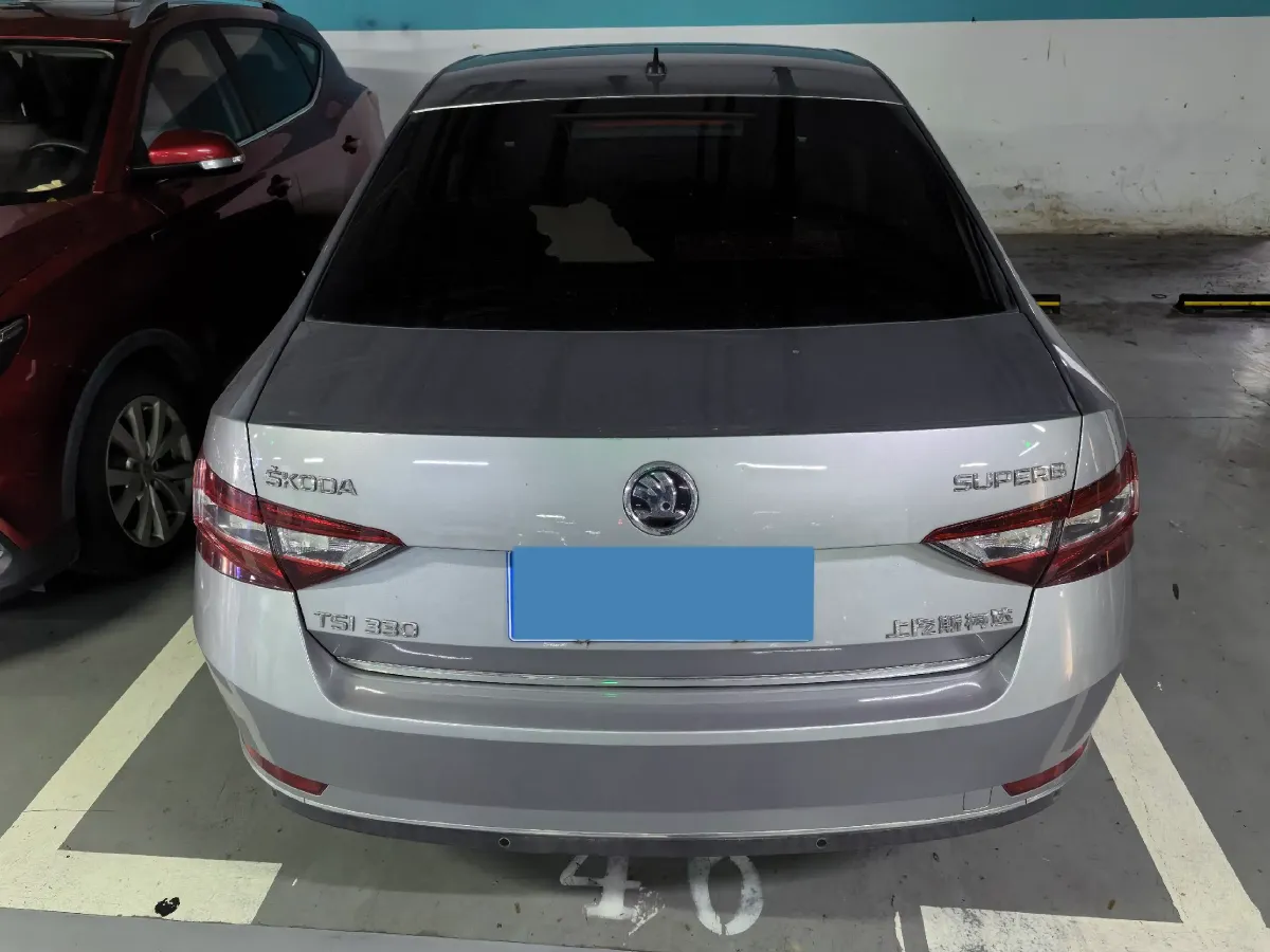 2018 Skoda Kodiak 1.8T 180HP L4 7DCT,autocango,china used car exporter,china ev exporter,chinese used car exporter,chinese used ev exporter