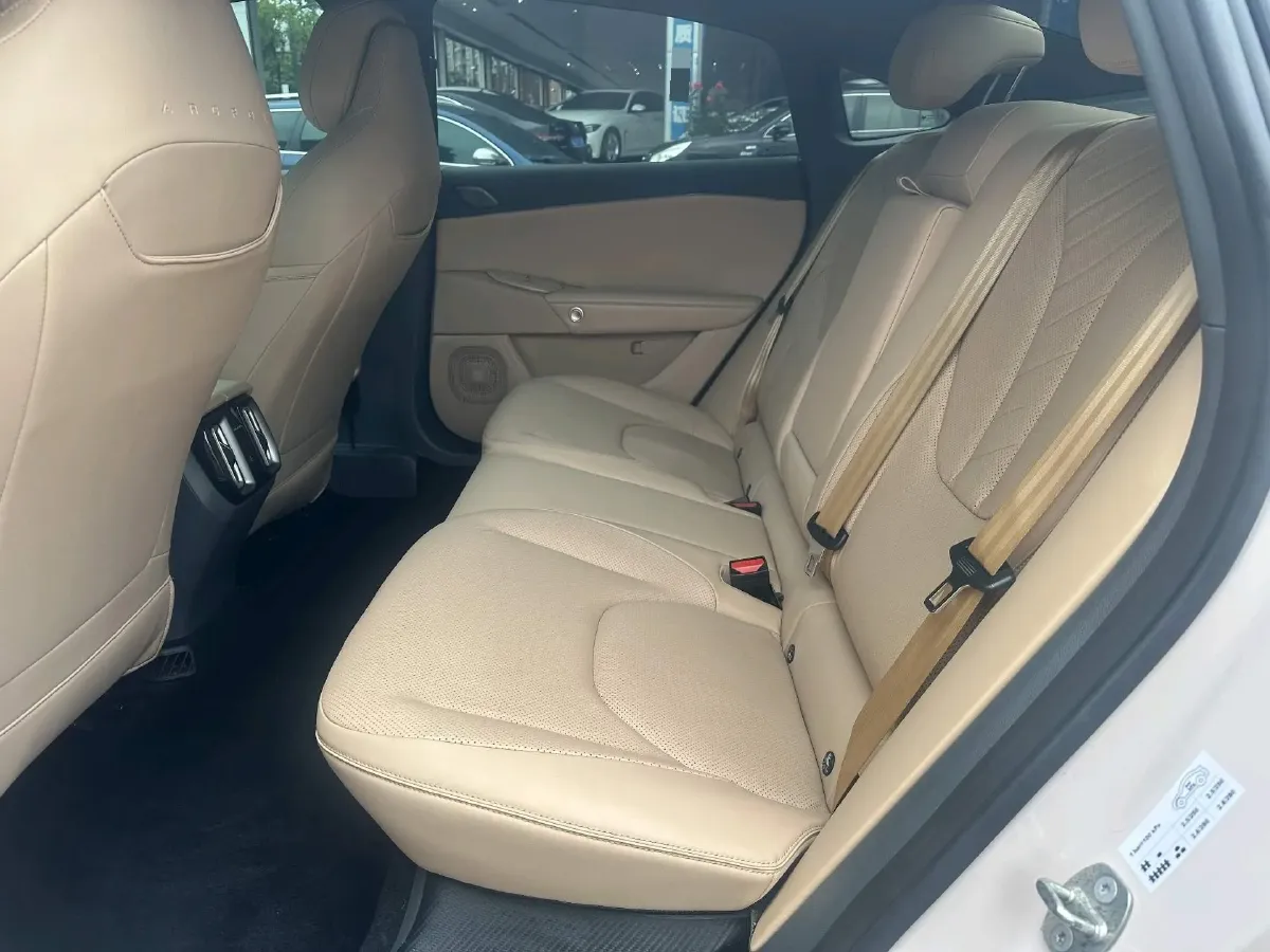 2024 ARCFOX αT5 BEV 79.2KWH,autocango,china used car exporter,china ev exporter,chinese used car exporter,chinese used ev exporter