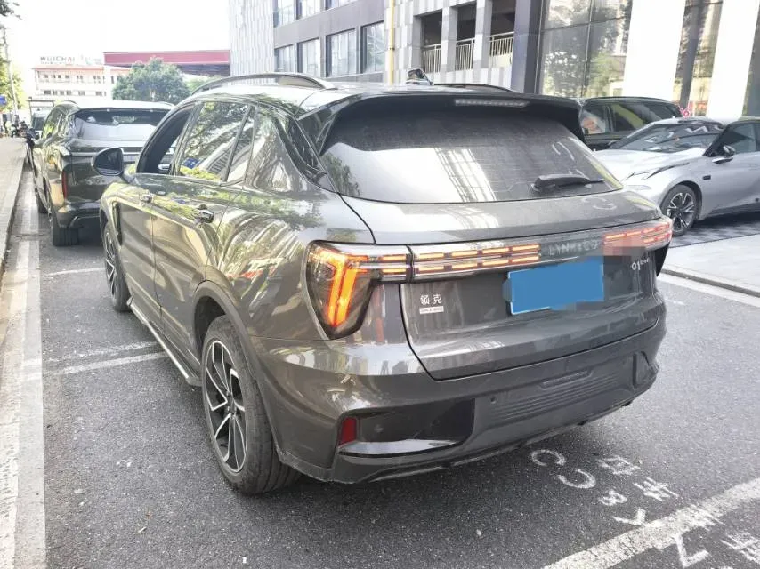 2022 Isuzu Mu-X 2.0T 220HP L4 8AT,autocango,china used car exporter,china ev exporter,chinese used car exporter,chinese used ev exporter