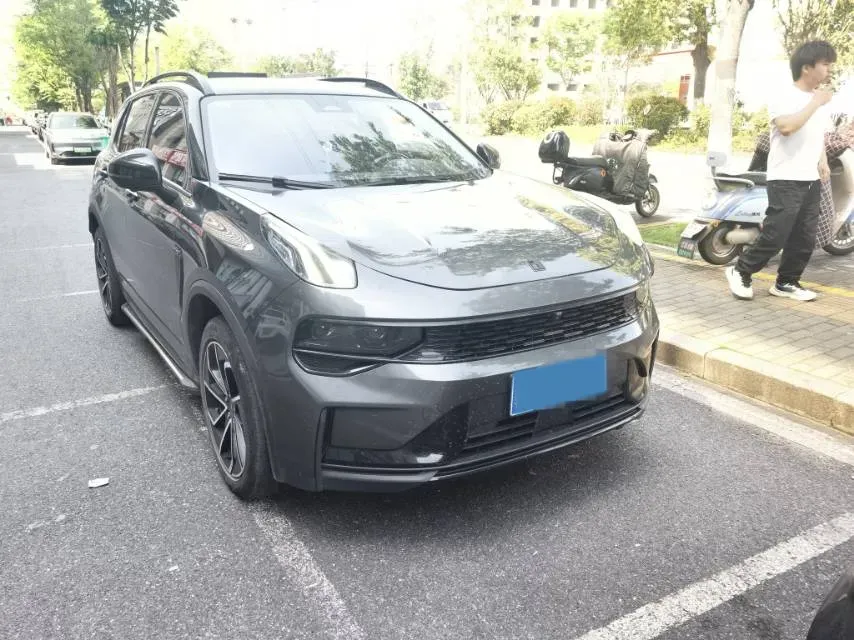 2022 Isuzu Mu-X 2.0T 220HP L4 8AT,autocango,china used car exporter,china ev exporter,chinese used car exporter,chinese used ev exporter