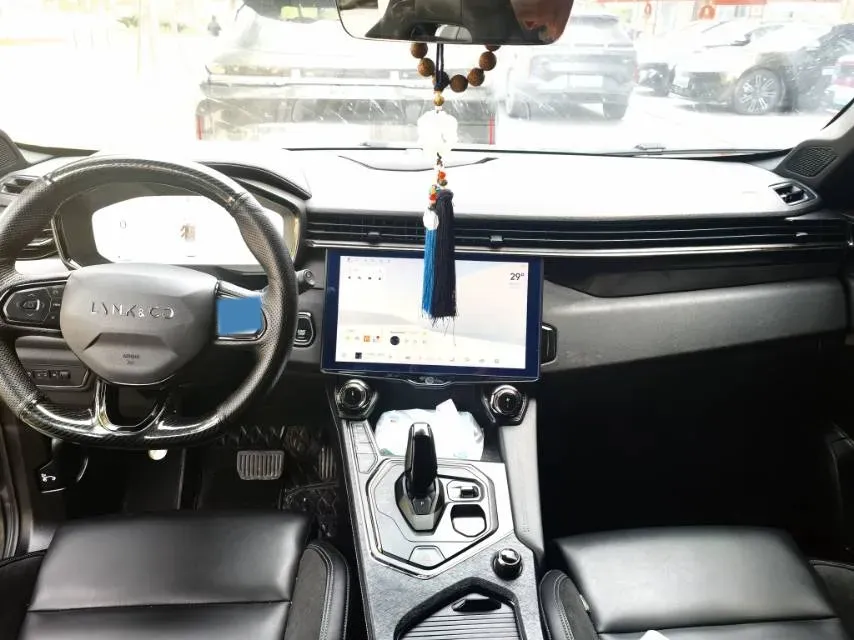 2022 Isuzu Mu-X 2.0T 220HP L4 8AT,autocango,china used car exporter,china ev exporter,chinese used car exporter,chinese used ev exporter