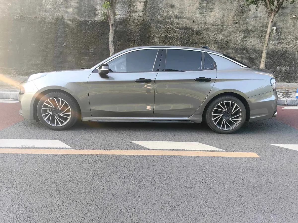 2022 LYNK&CO 03 2.0T 190HP L4 7DCT,autocango,china used car exporter,china ev exporter,chinese used car exporter,chinese used ev exporter