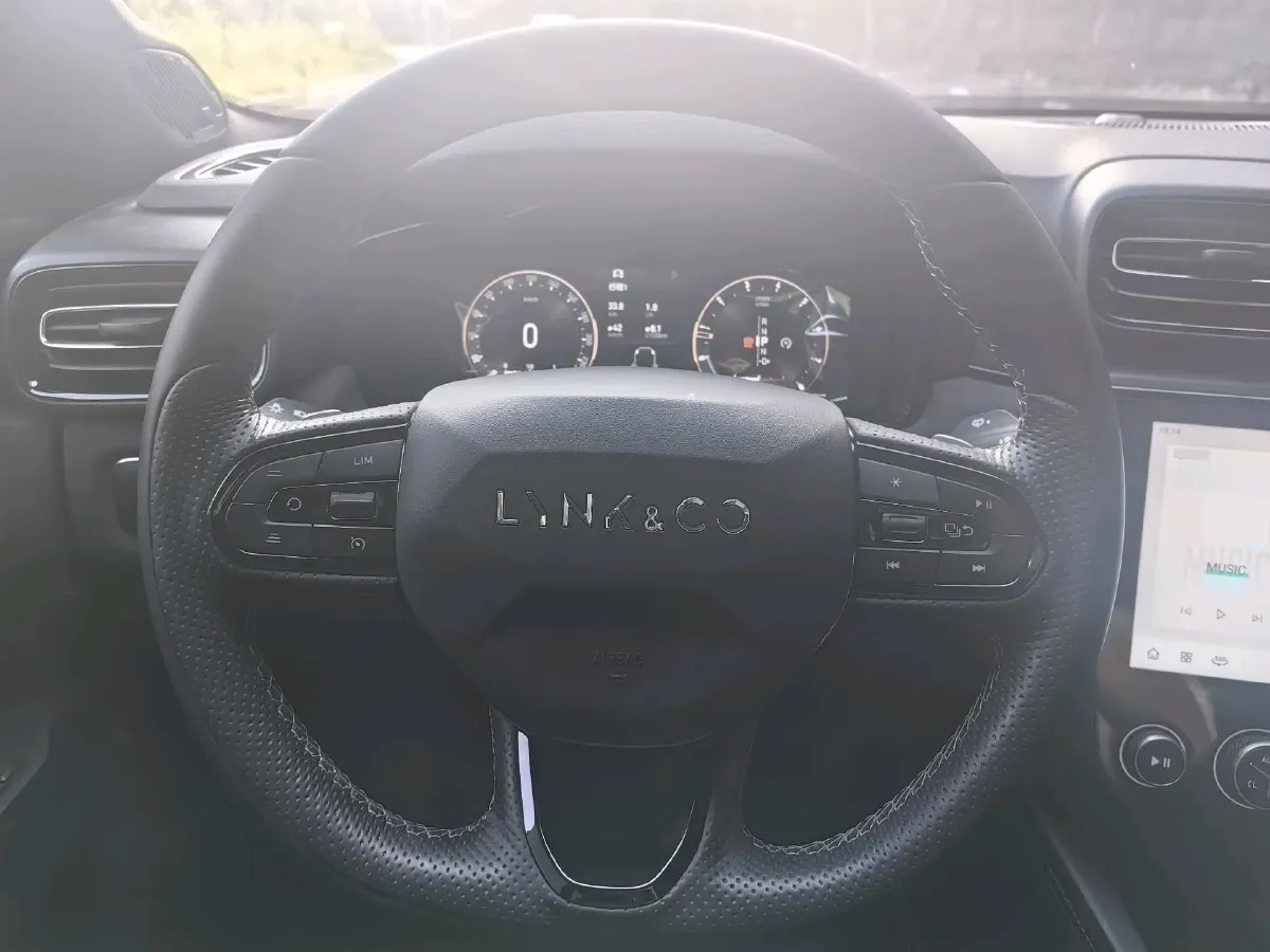 2022 LYNK&CO 03 2.0T 190HP L4 7DCT,autocango,china used car exporter,china ev exporter,chinese used car exporter,chinese used ev exporter