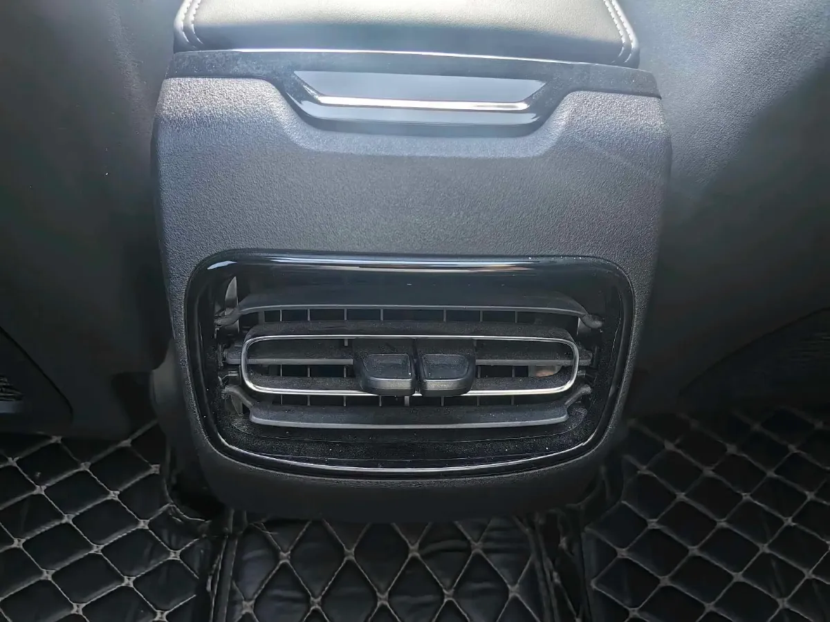 2022 LYNK&CO 03 2.0T 190HP L4 7DCT,autocango,china used car exporter,china ev exporter,chinese used car exporter,chinese used ev exporter