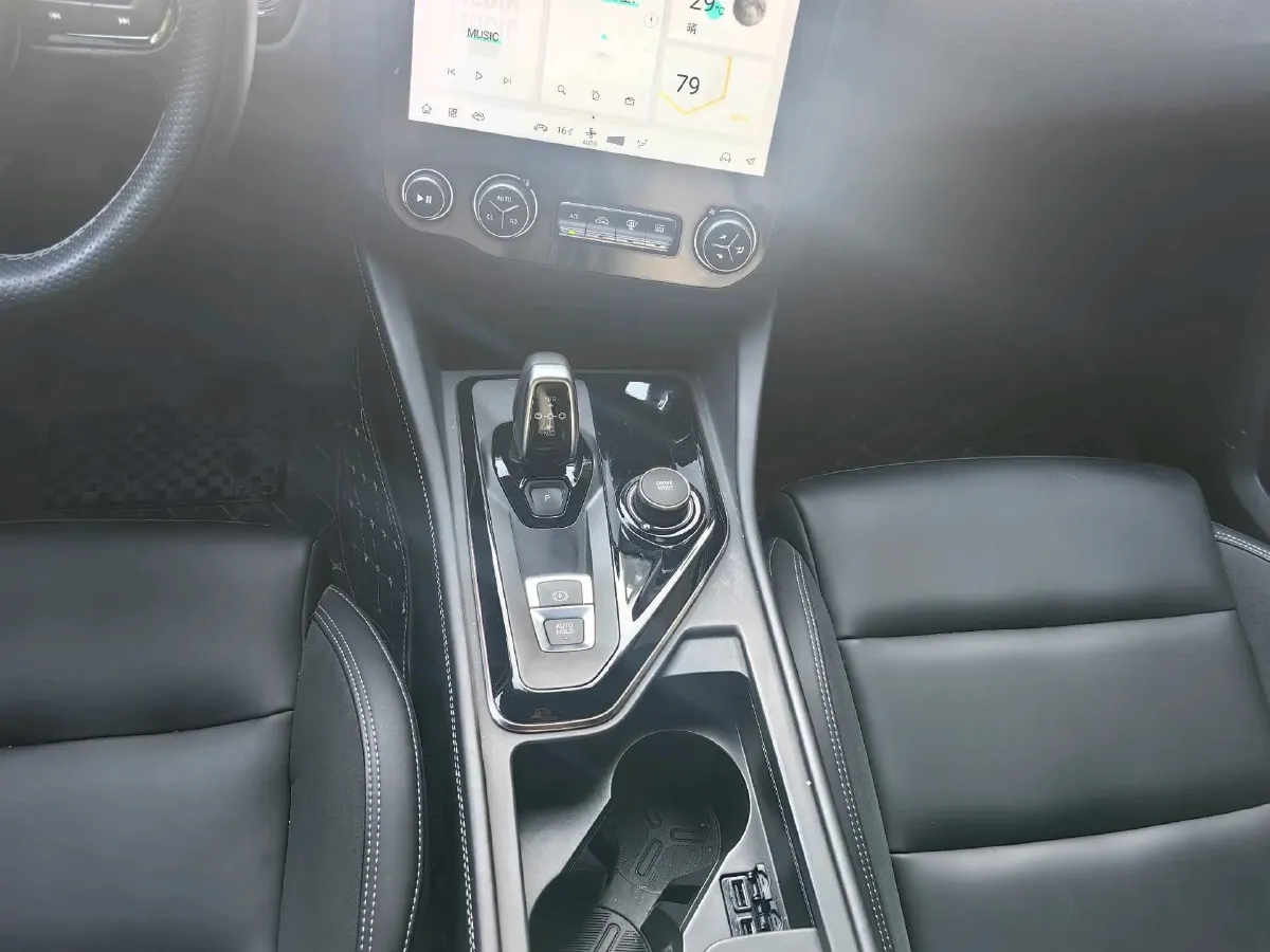 2022 LYNK&CO 03 2.0T 190HP L4 7DCT,autocango,china used car exporter,china ev exporter,chinese used car exporter,chinese used ev exporter