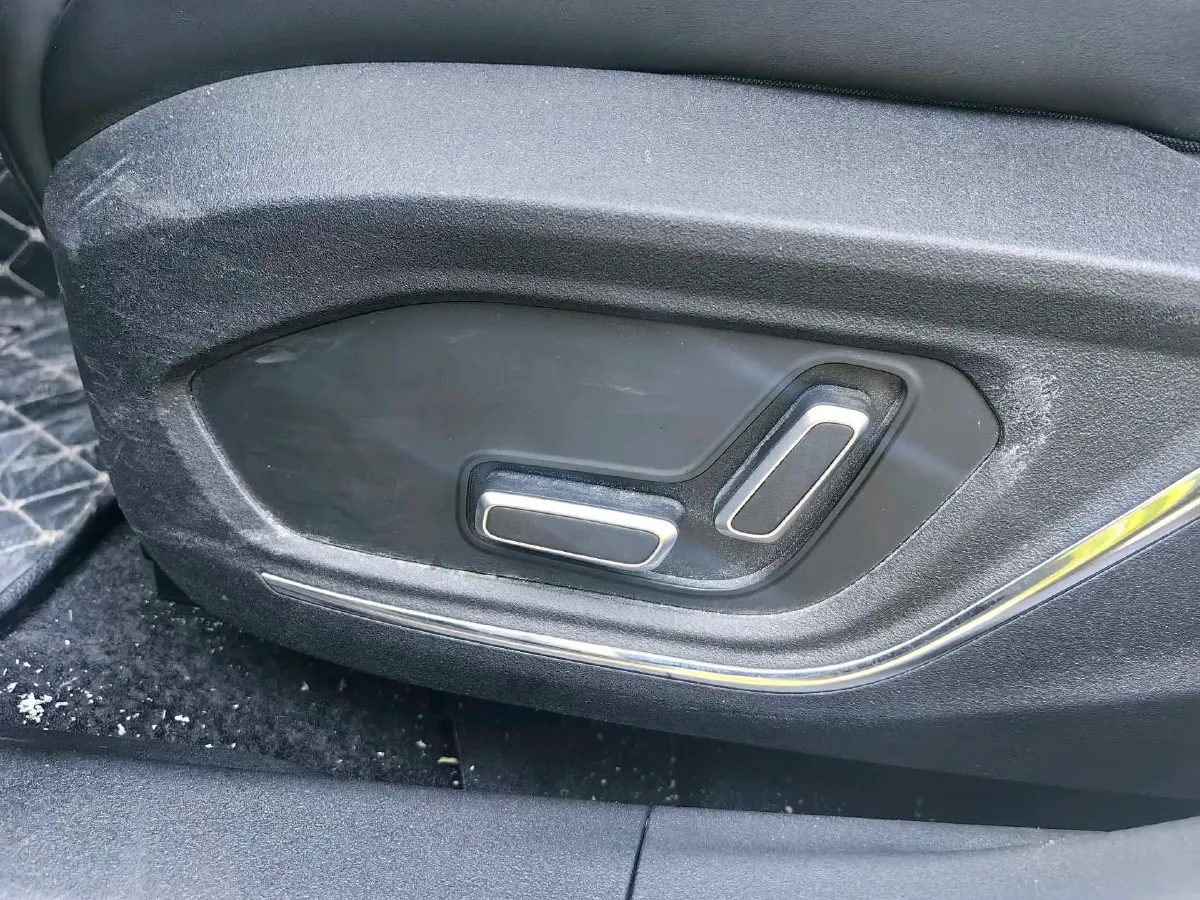 2022 LYNK&CO 03 2.0T 190HP L4 7DCT,autocango,china used car exporter,china ev exporter,chinese used car exporter,chinese used ev exporter