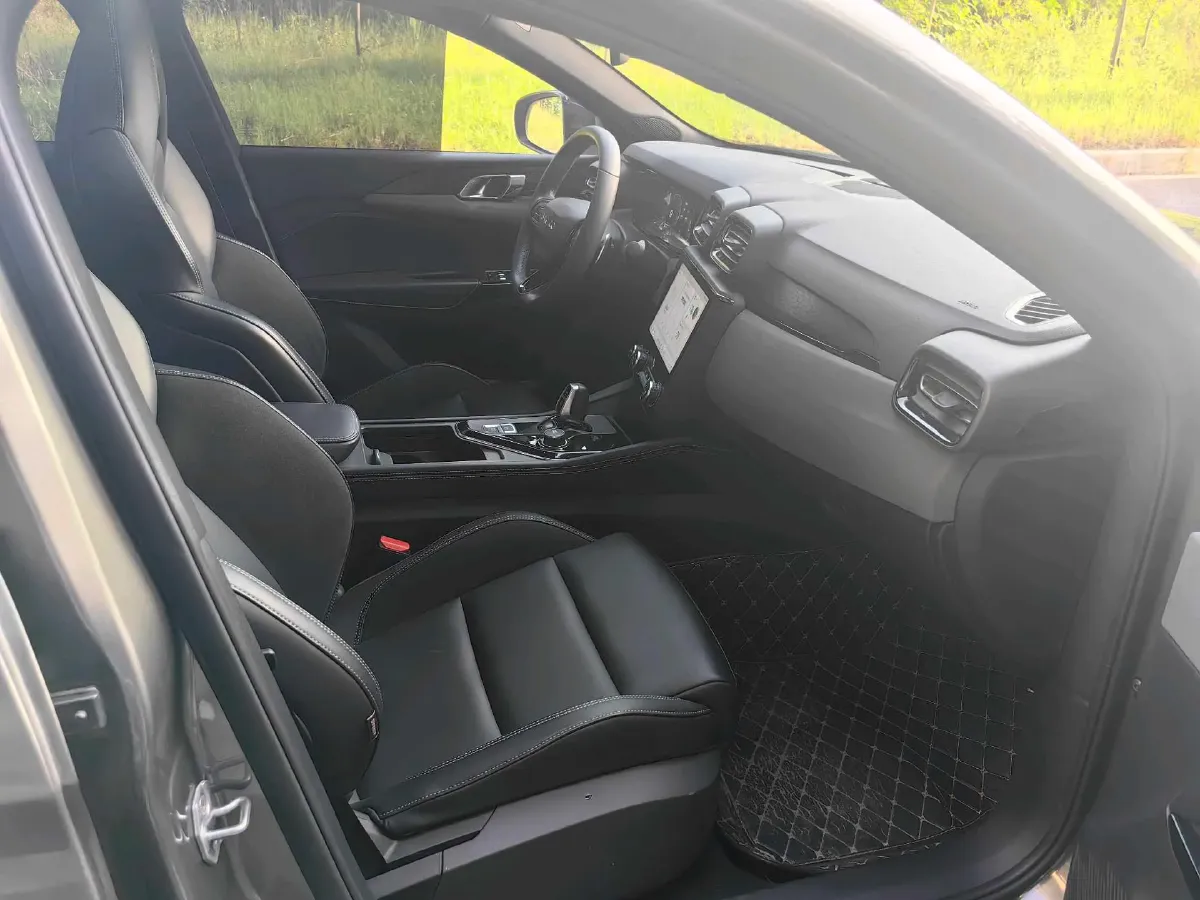 2022 LYNK&CO 03 2.0T 190HP L4 7DCT,autocango,china used car exporter,china ev exporter,chinese used car exporter,chinese used ev exporter