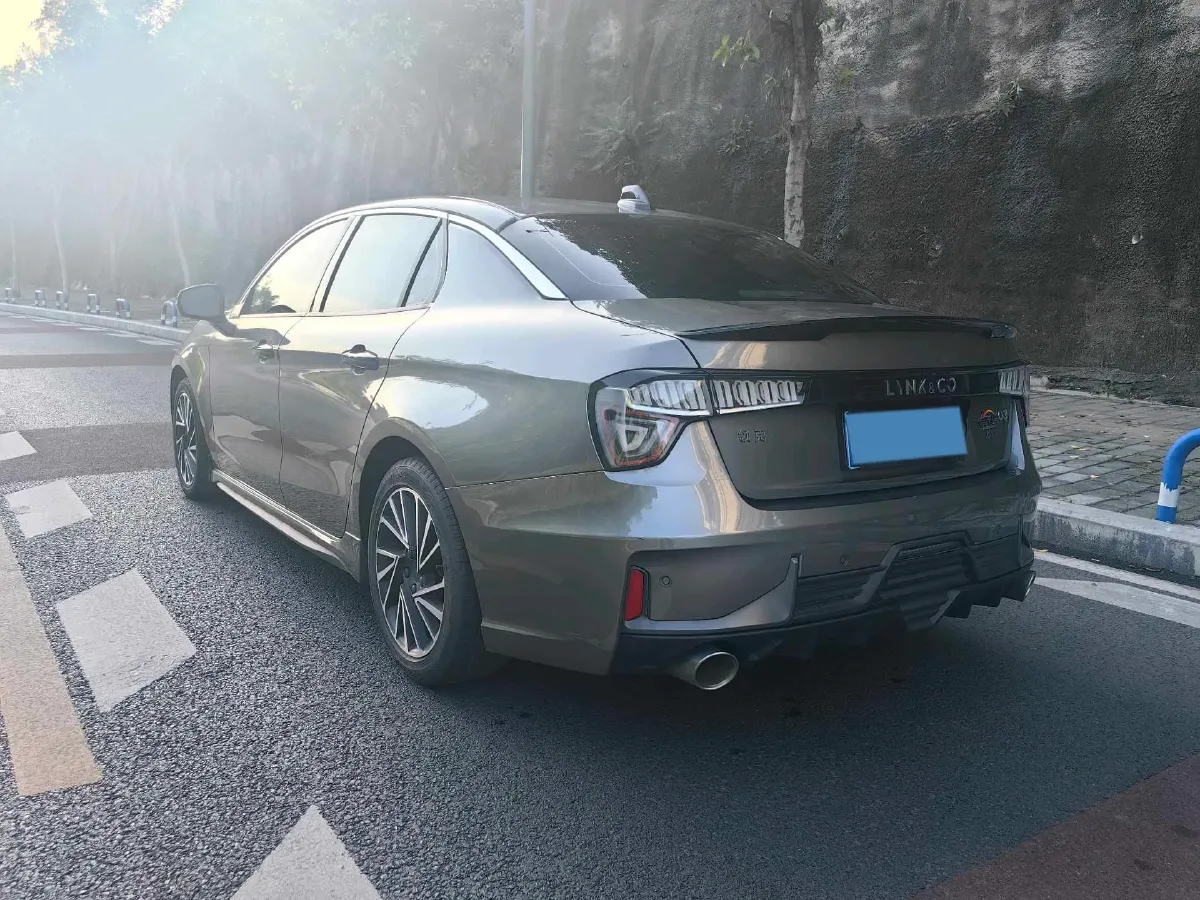 2022 LYNK&CO 03 2.0T 190HP L4 7DCT,autocango,china used car exporter,china ev exporter,chinese used car exporter,chinese used ev exporter