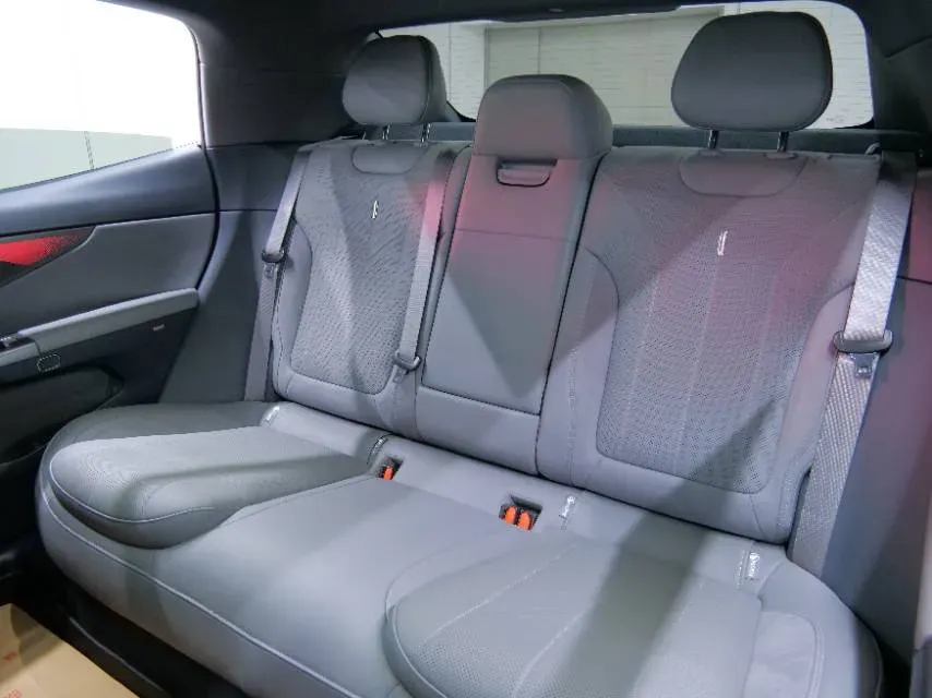 2024 LYNK&CO 07 EM-P 1.5T 163HP L4 3DHT PHEV 18.99KWH,autocango,china used car exporter,china ev exporter,chinese used car exporter,chinese used ev exporter