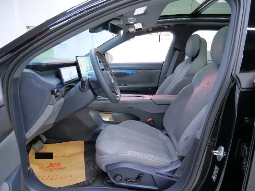 2024 LYNK&CO 07 EM-P 1.5T 163HP L4 3DHT PHEV 18.99KWH,autocango,china used car exporter,china ev exporter,chinese used car exporter,chinese used ev exporter