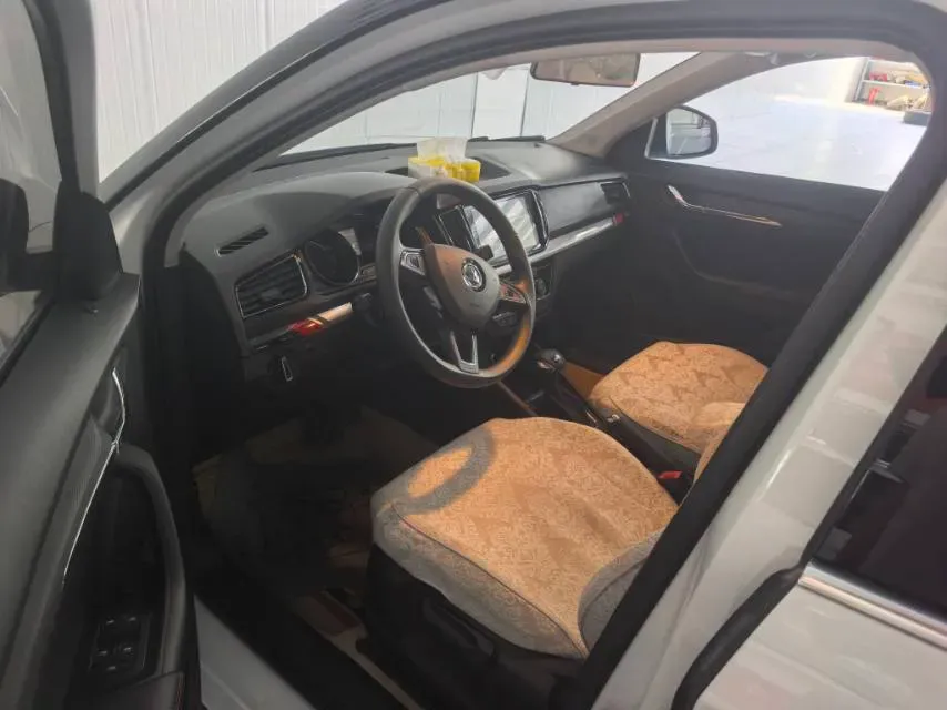 2023 Skoda Kamiq 1.5L 109HP L4 6AT,autocango,china used car exporter,china ev exporter,chinese used car exporter,chinese used ev exporter