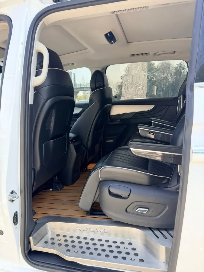 2021 Roewe iMAX8 2.0T 234HP L4 8AT,autocango,china used car exporter,china ev exporter,chinese used car exporter,chinese used ev exporter