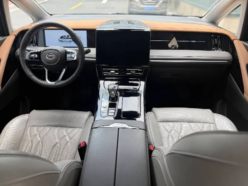 2023 GAC Trumpchi M8 2.0T 252HP L4 8AT,autocango,china used car exporter,china ev exporter,chinese used car exporter,chinese used ev exporter