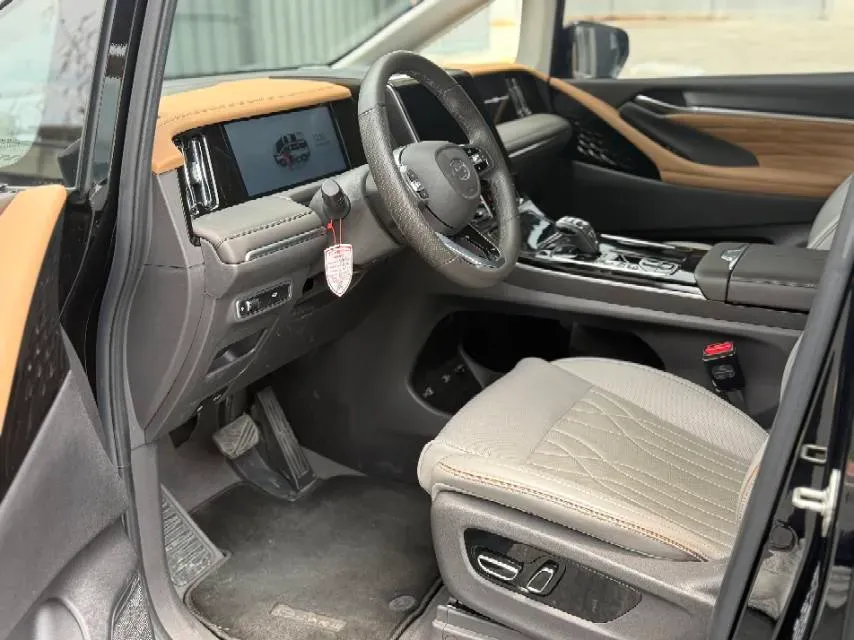 2023 GAC Trumpchi M8 2.0T 252HP L4 8AT,autocango,china used car exporter,china ev exporter,chinese used car exporter,chinese used ev exporter