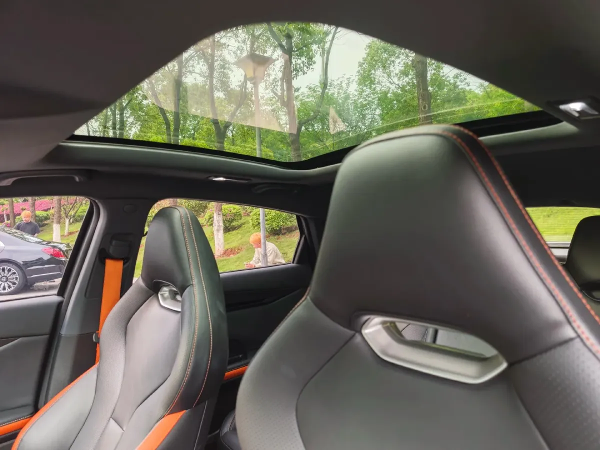 2023 ChangAn UNI-V 1.5T 188HP L4 7DCT,autocango,china used car exporter,china ev exporter,chinese used car exporter,chinese used ev exporter