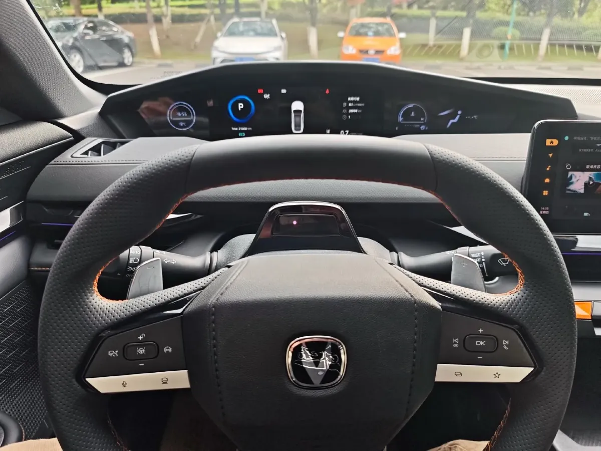 2023 ChangAn UNI-V 1.5T 188HP L4 7DCT,autocango,china used car exporter,china ev exporter,chinese used car exporter,chinese used ev exporter