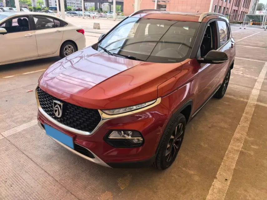 2019 BaoJun 730 1.5L 105HP L4 6MT,autocango,china used car exporter,china ev exporter,chinese used car exporter,chinese used ev exporter