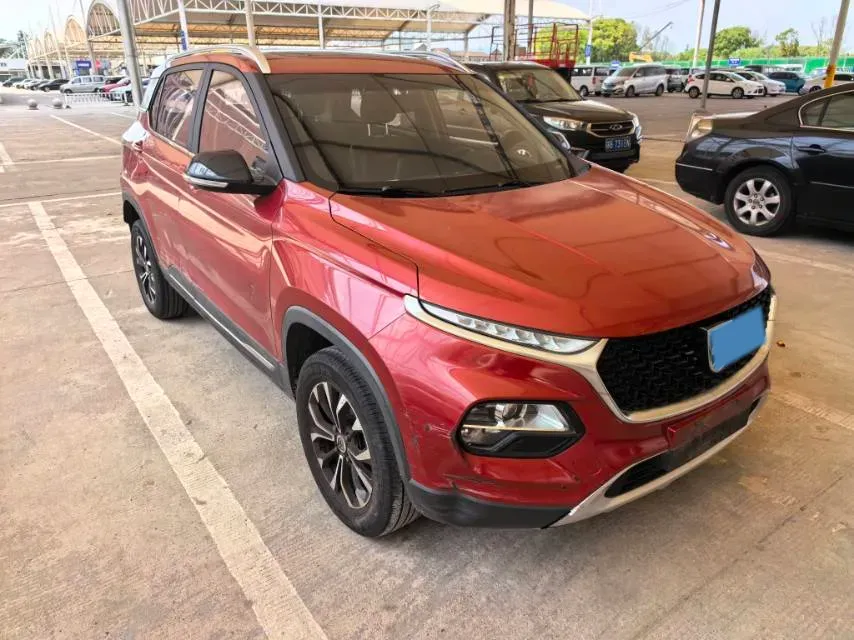 2019 BaoJun 730 1.5L 105HP L4 6MT,autocango,china used car exporter,china ev exporter,chinese used car exporter,chinese used ev exporter
