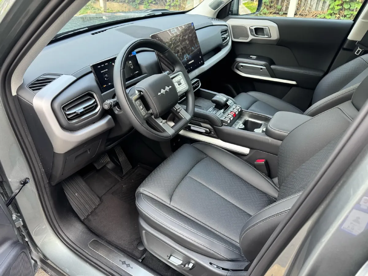 2025 FangChengBao Tai 3 BEV,autocango,china used car exporter,china ev exporter,chinese used car exporter,chinese used ev exporter