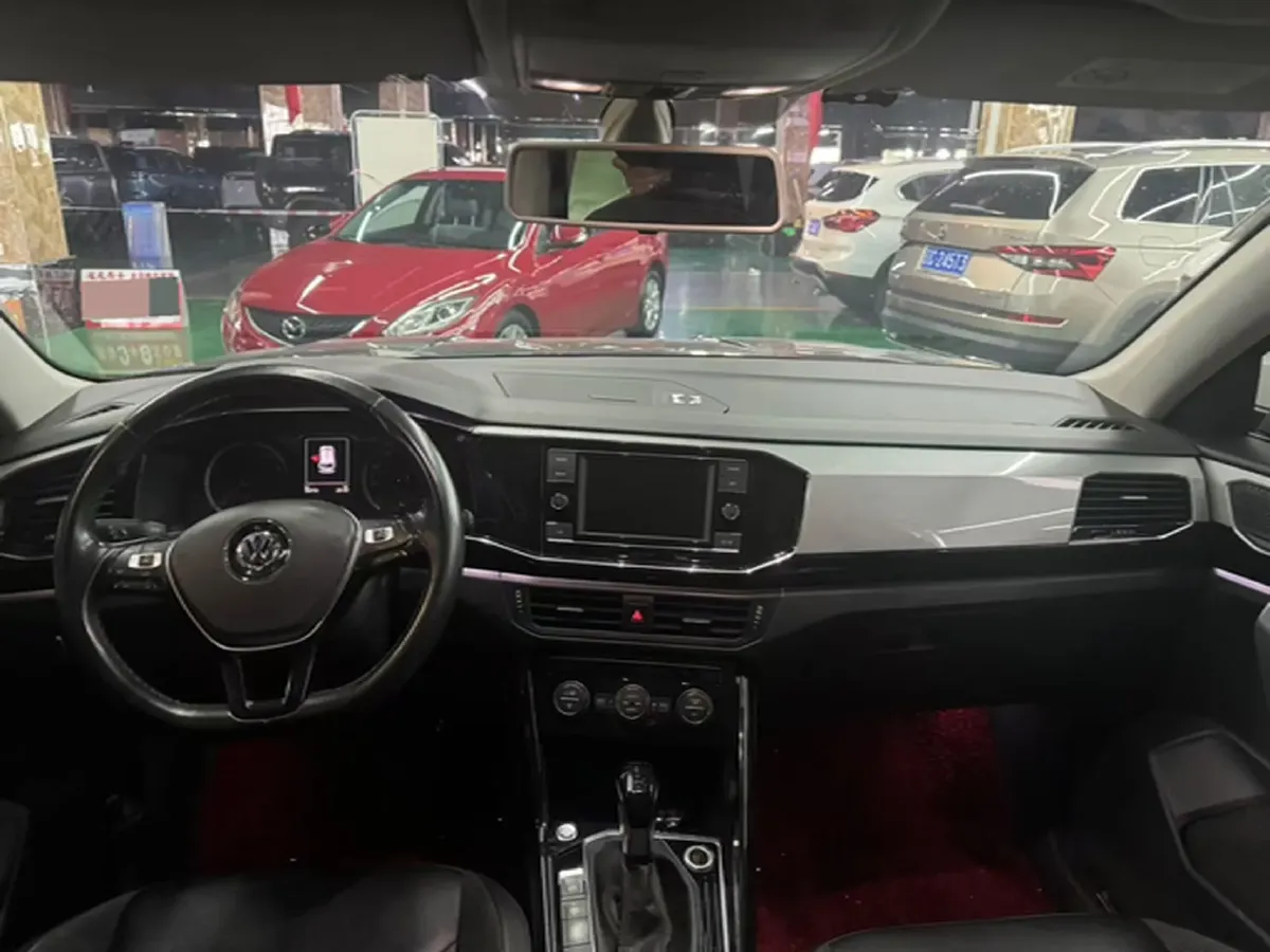 2019 Jeep Cherokee 2.0T 234HP L4 9AT,autocango,china used car exporter,china ev exporter,chinese used car exporter,chinese used ev exporter