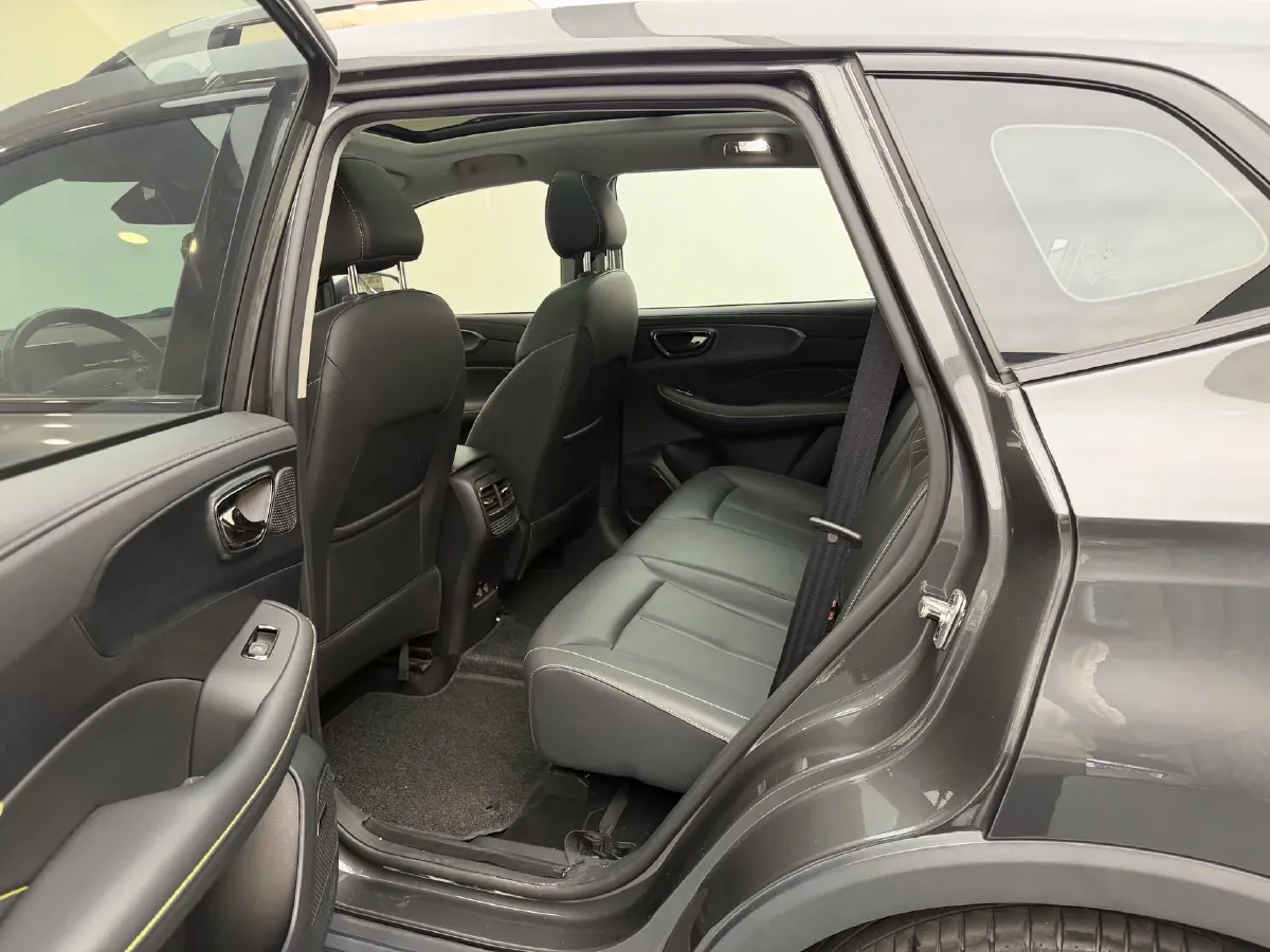 2021 Roewe RX5 1.5T 181HP L4 7DCT,autocango,china used car exporter,china ev exporter,chinese used car exporter,chinese used ev exporter