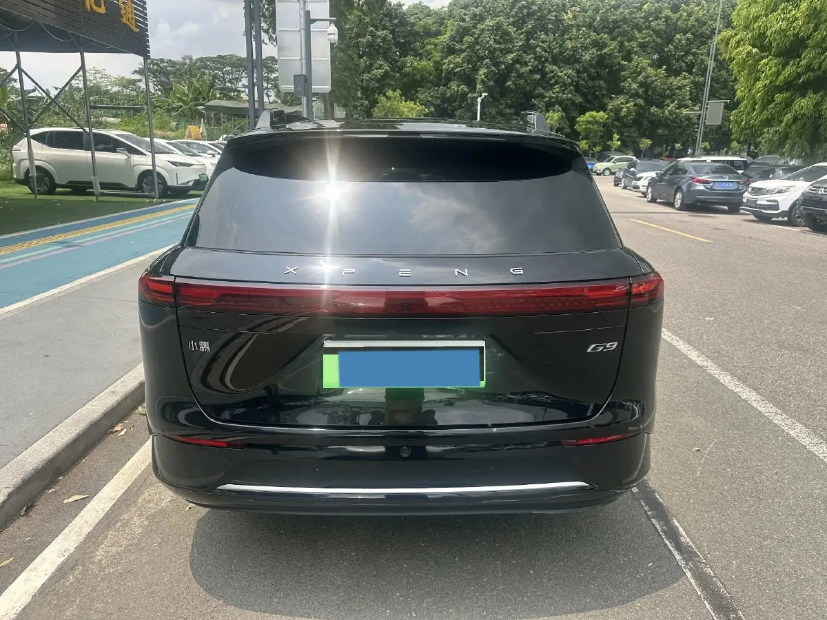 2024 Xpeng G9 BEV 78.2KWH,autocango,china used car exporter,china ev exporter,chinese used car exporter,chinese used ev exporter