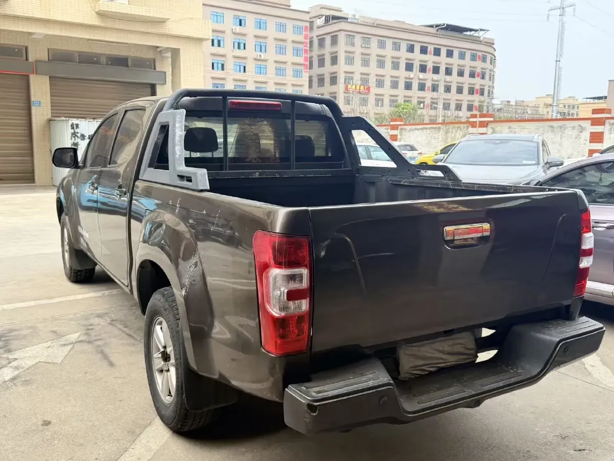 2018 Isuzu RE-MAX Jim 2.0T 204HP L4 5MT,autocango,china used car exporter,china ev exporter,chinese used car exporter,chinese used ev exporter