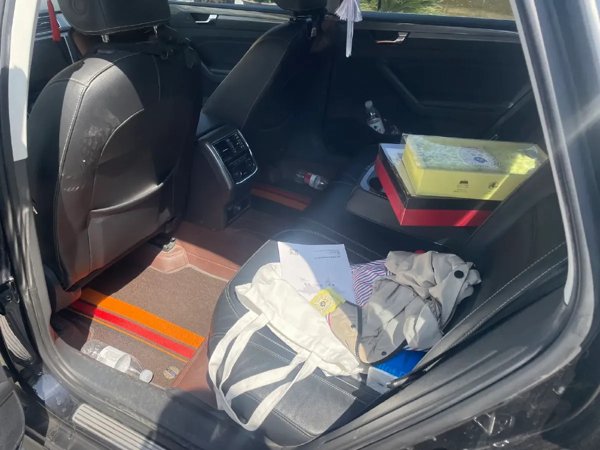 2017 Volkswagen Passat 1.8T 180HP L4 7DCT,autocango,china used car exporter,china ev exporter,chinese used car exporter,chinese used ev exporter