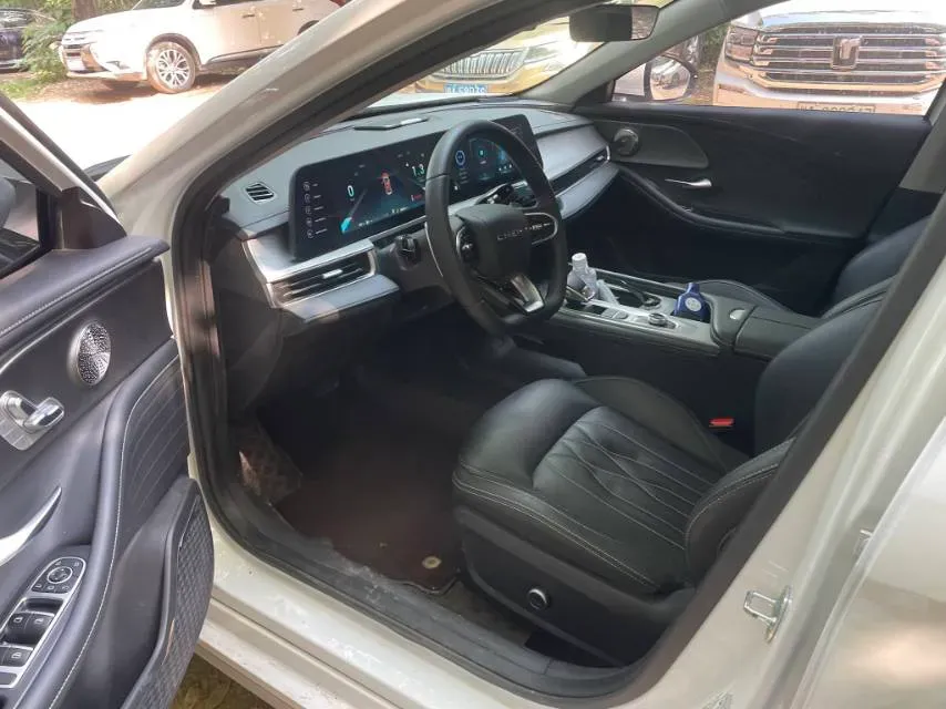 2022 Chery Arrizo 8 1.6T 197HP L4 7DCT,autocango,china used car exporter,china ev exporter,chinese used car exporter,chinese used ev exporter