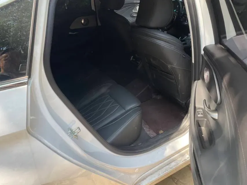 2022 Chery Arrizo 8 1.6T 197HP L4 7DCT,autocango,china used car exporter,china ev exporter,chinese used car exporter,chinese used ev exporter