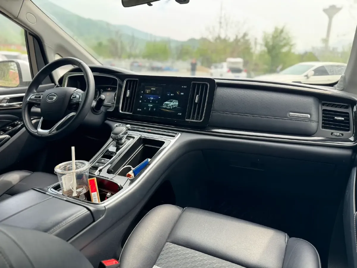 2021 GAC Trumpchi M8 2.0T 252HP L4 8AT,autocango,china used car exporter,china ev exporter,chinese used car exporter,chinese used ev exporter